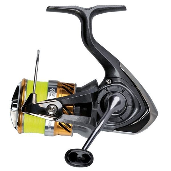 navijak Daiwa 20 Laguna LT 3000 C + šnúra J-Braid X4