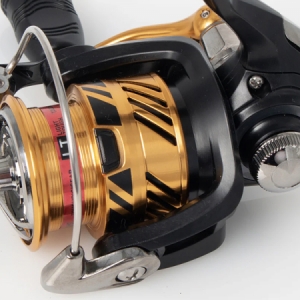 navijak Daiwa 20 Crossfire LT 2500