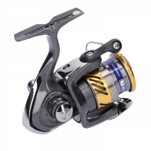 navijak Daiwa 20 Laguna LT 2000 + šnúra J-Braid X4