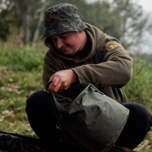 Obojstranný klobúk Giants Fishing Double Bucket Hat Camo/Black