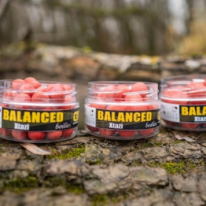 Neutrálne vyvážené boilies Carp Inferno Balanced Xtazi